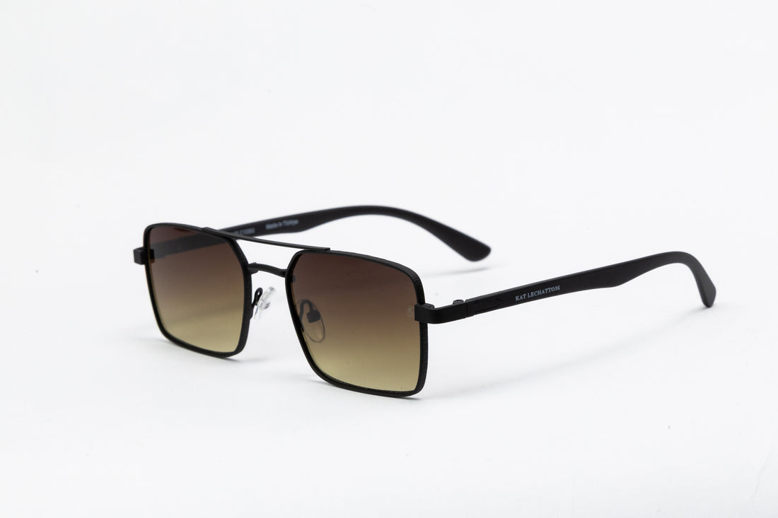 Thomas in Black & Brown